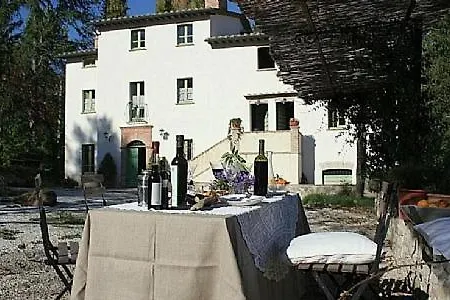 Sleeps 2 Pool Wifi Карпини